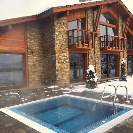Chalet Luxury & Tia Maria