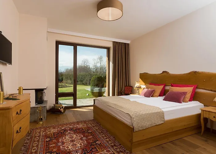 Luxury & Tia Maria With Private Villa Bansko